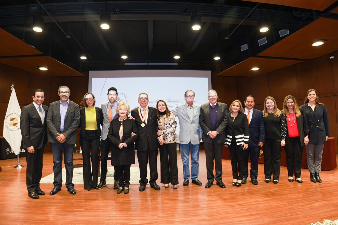 Liderazgo académico, humano y compromiso social, el Dr. Rafael Antonio Marín y López es reconocido con la “Medalla Anáhuac”