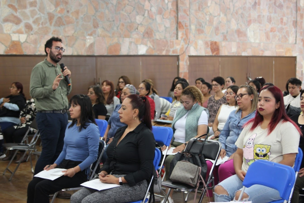 Bienestar municipal da capacitación en primeros auxilios psicológicos en estancias infantiles