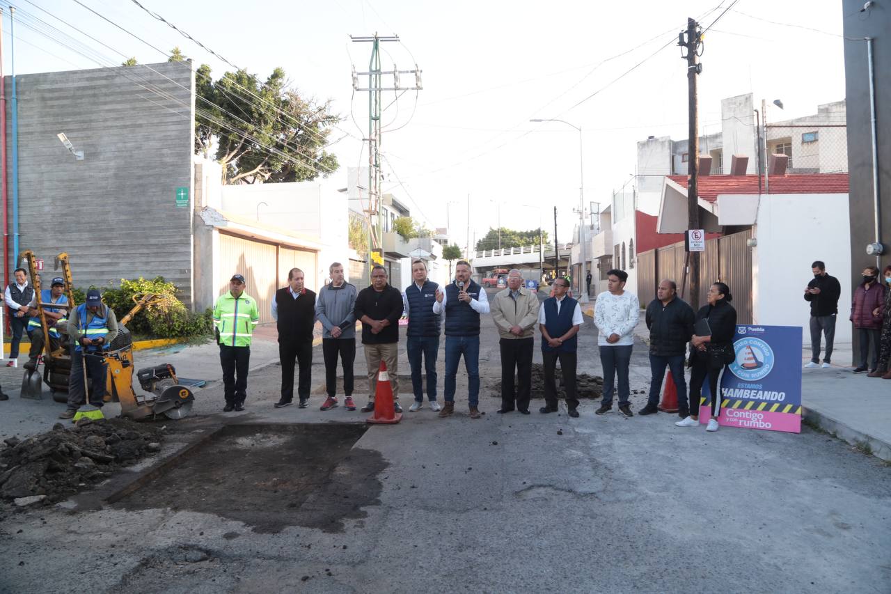 Gobierno Municipal de Puebla arranca sexta etapa del programa de bacheo.