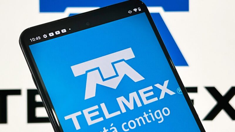 Telmex refuerza su red de fibra óptica pero enfrenta desafíos en la adquisición de usuarios