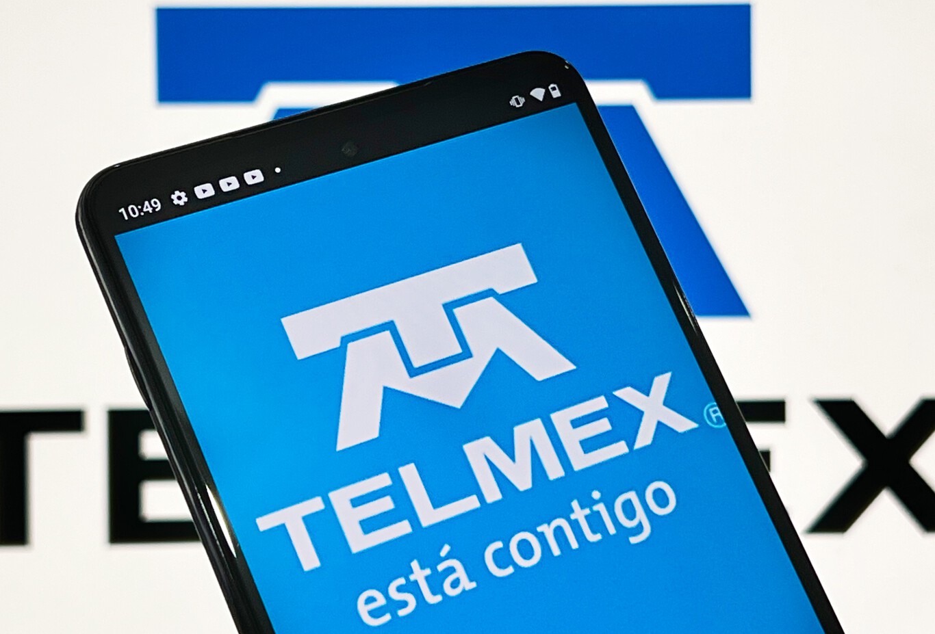 Telmex refuerza su red de fibra óptica pero enfrenta desafíos en la adquisición de usuarios