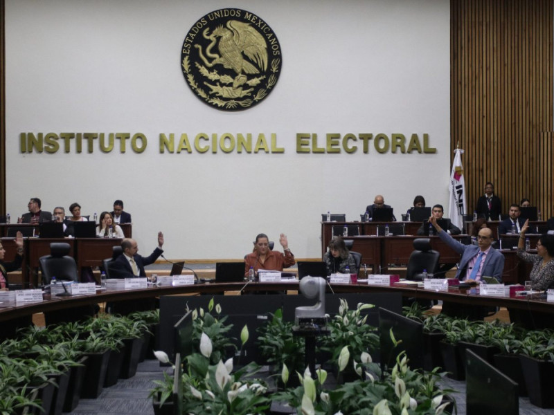 Renuncia la directora de Procedimientos Especiales Sancionadores del INE por alteración de frases de López Obrador