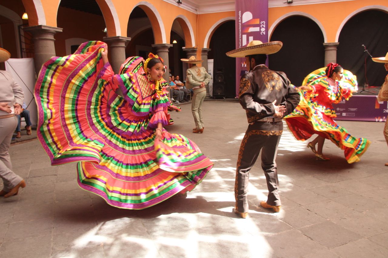 Programa gobierno estatal actividades por 50 aniversario de Casa de la Cultura