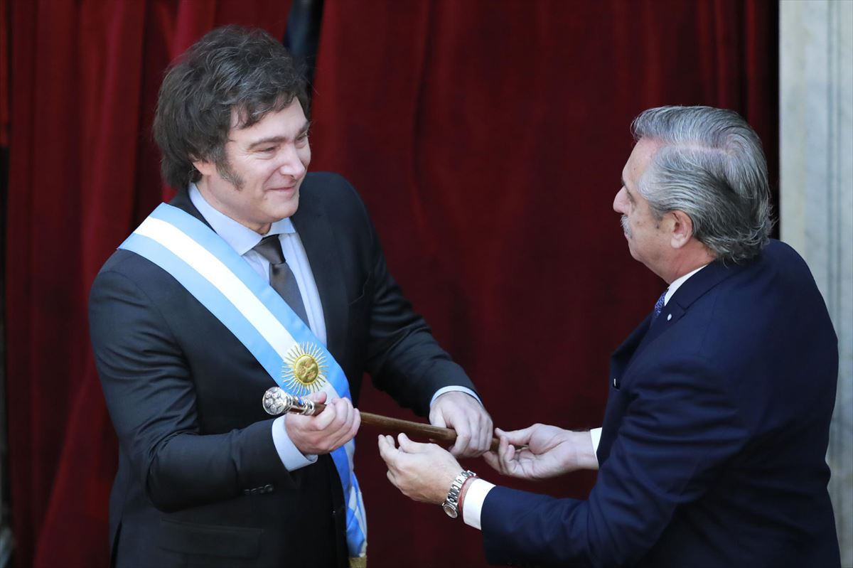 Javier Milei asume la presidencia de Argentina