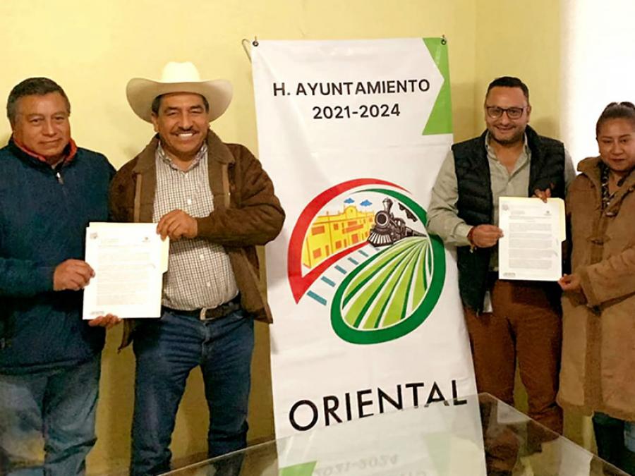 Firman gobierno estatal y municipal convenio para Mejora Regulatoria en Oriental