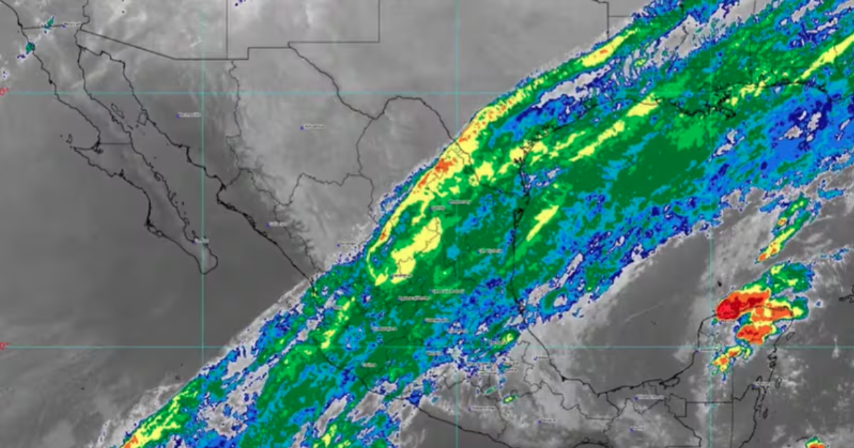 Frente frío 13 golpea a Puebla: nevadas, heladas y lluvias extremas en el pronóstico