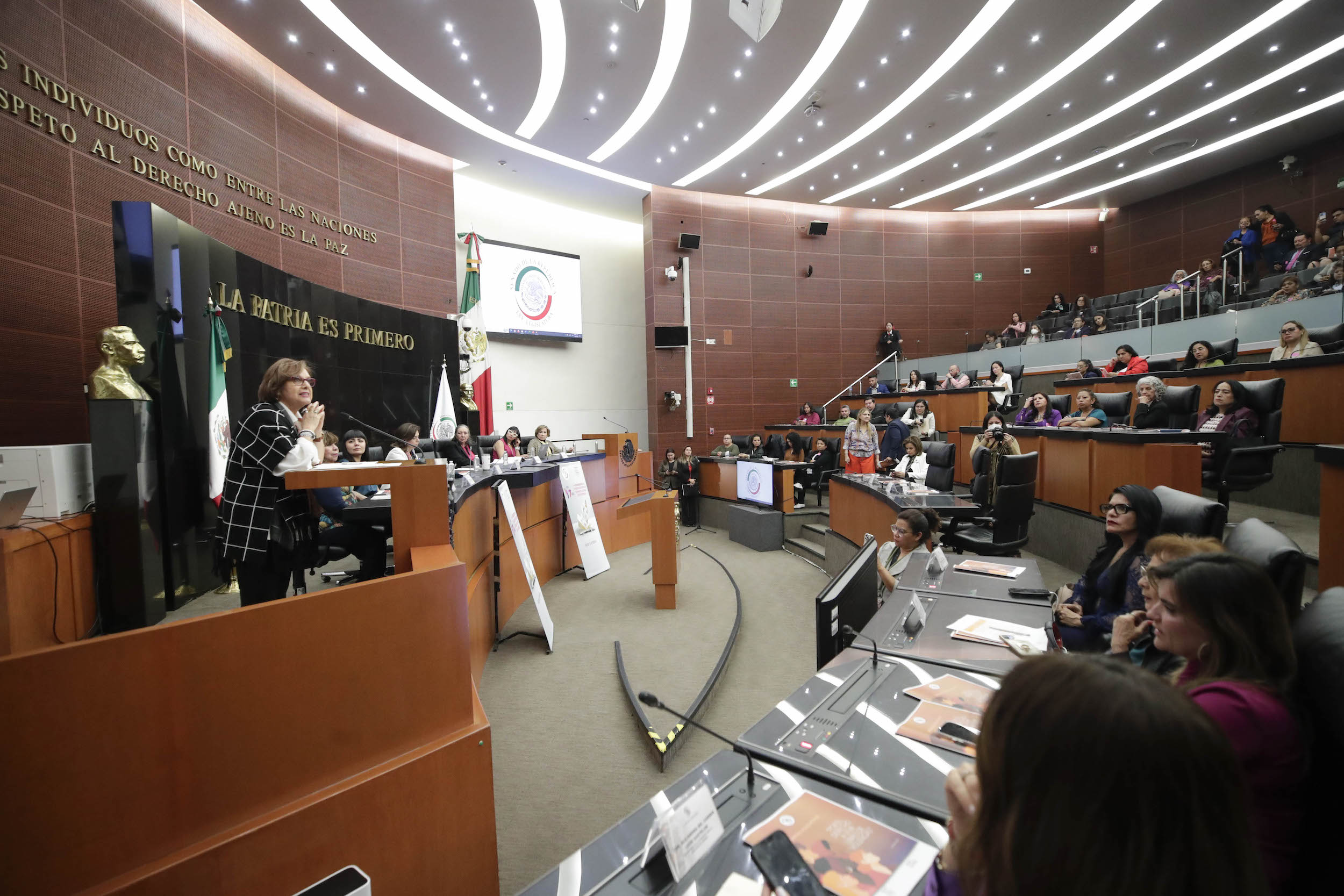 Bloqueo de reforma a derechos laborales de policías en el Senado