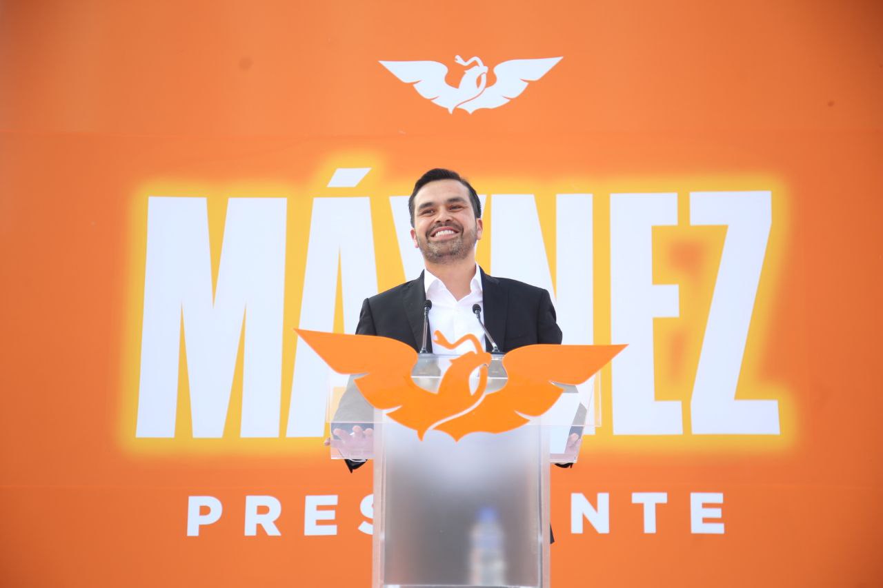 Jorge Álvarez Máynez se registra como candidato a la Presidencia por Movimiento Ciudadano