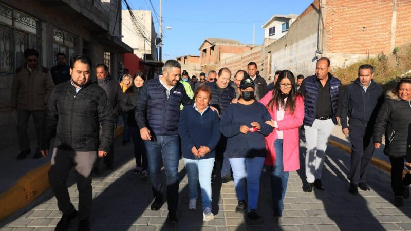 Gobierno municipal entrega cinco nuevas calles en San Pablo Xochimehuacan