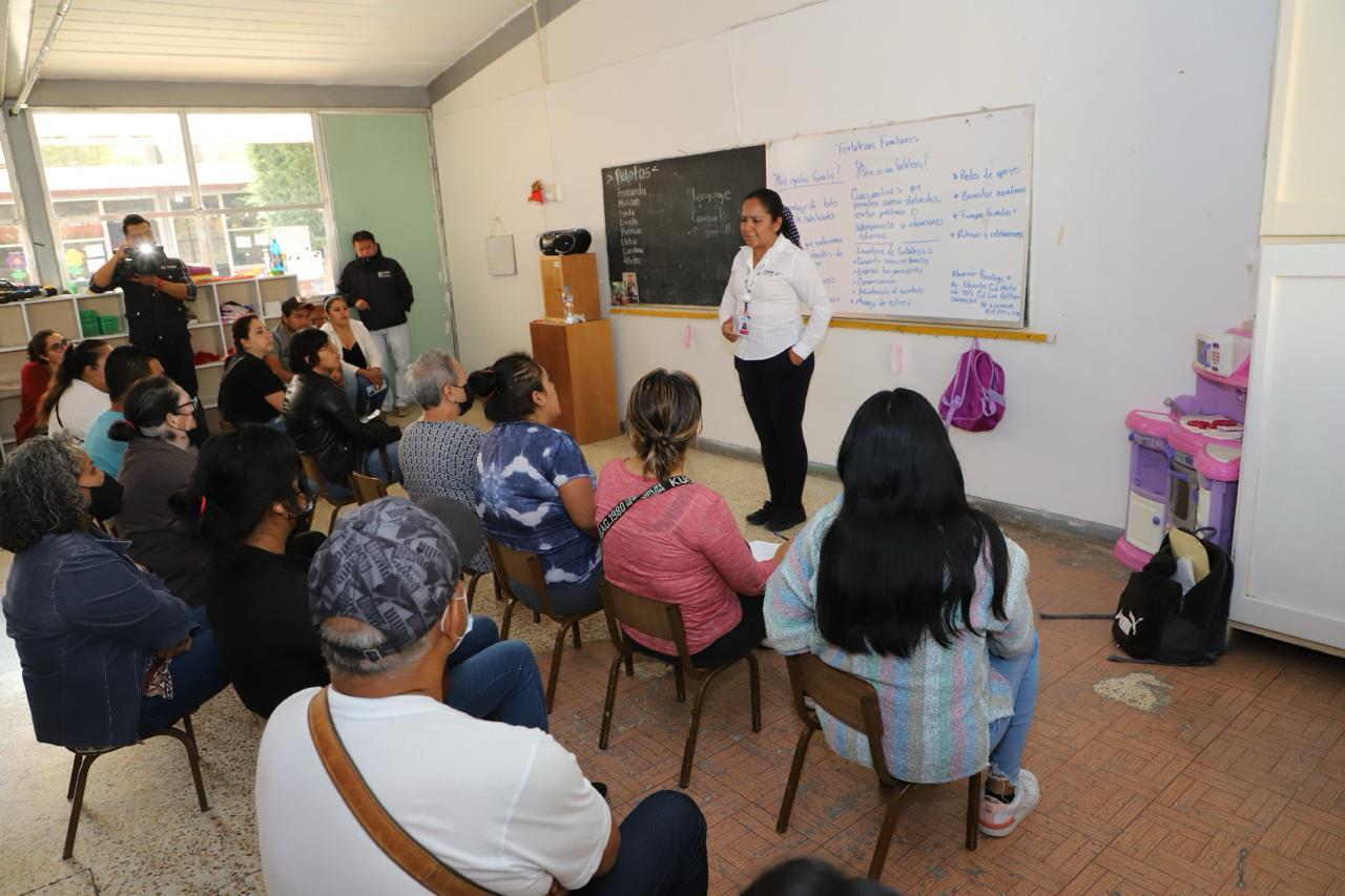 SMDIF promueve las habilidades del buen trato con talleres para la cultura y comunicación efectiva organizacional