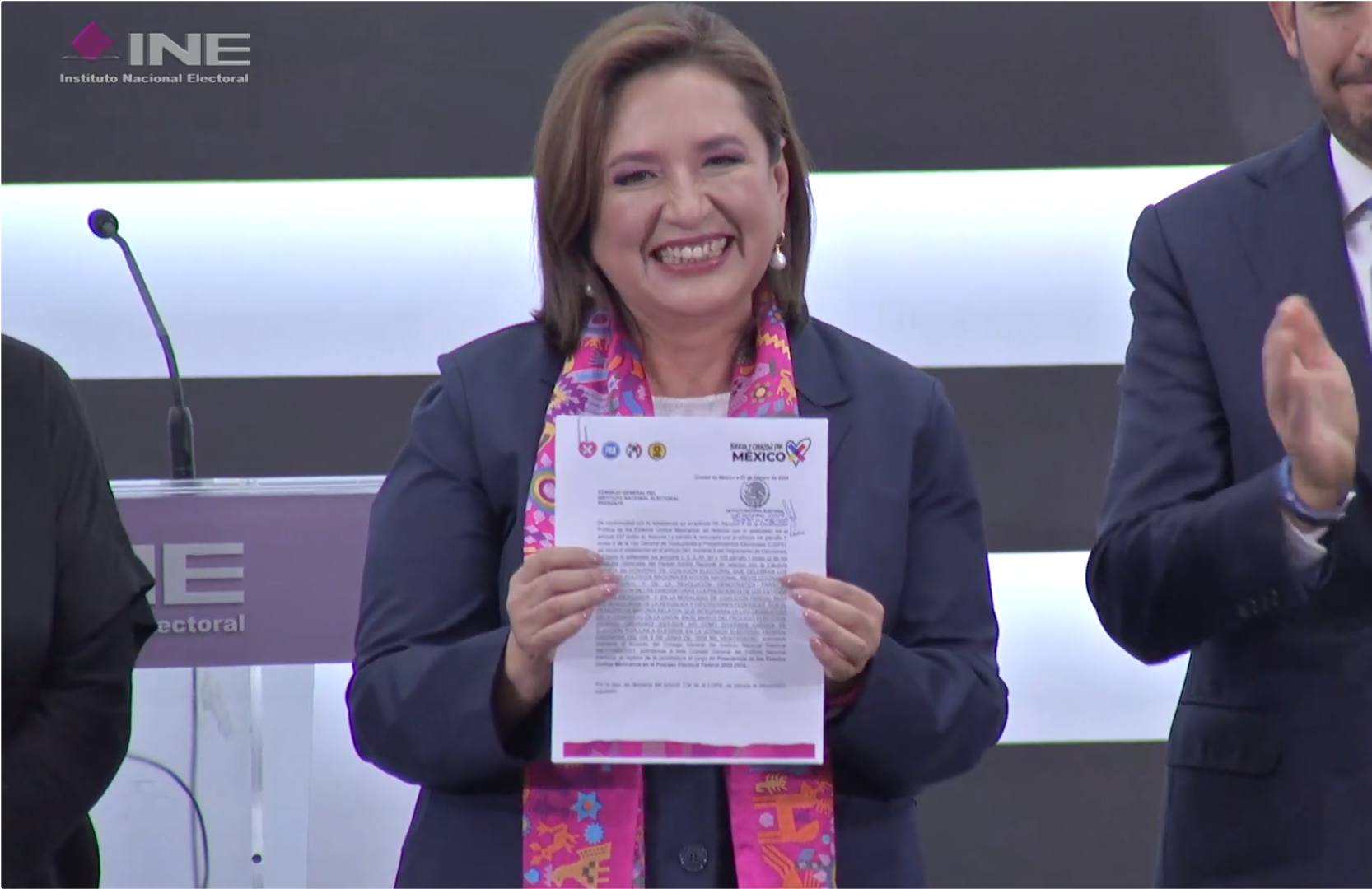 Xóchitl Gálvez oficializa su registro para la candidatura presidencial ante el INE