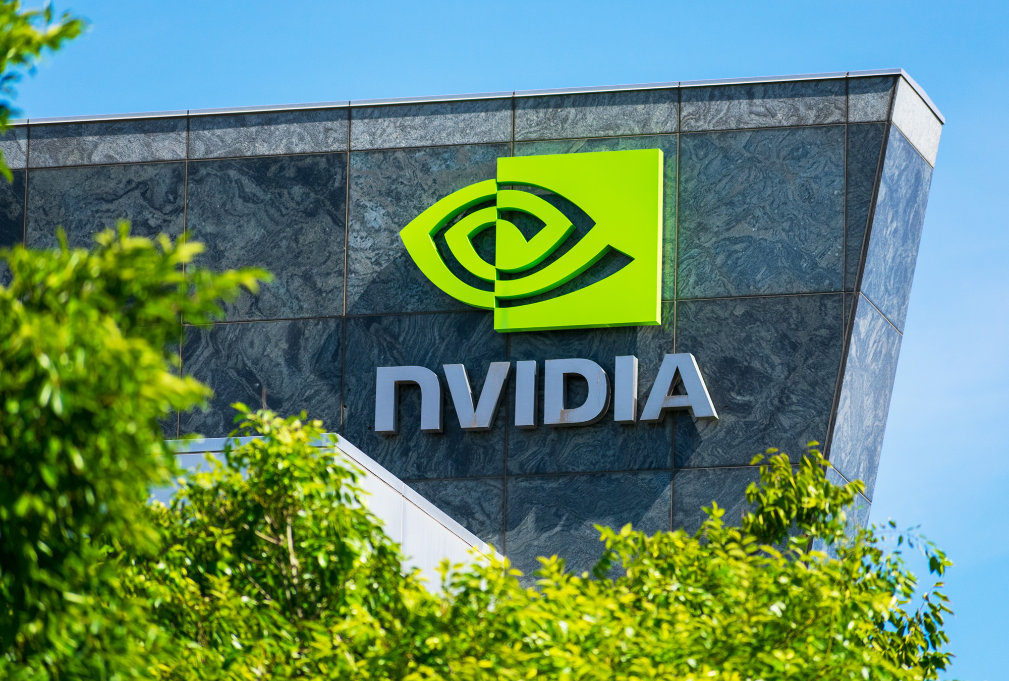 Nvidia marca historia en Wall Street: récord de valor bursátil impulsado por la Inteligencia Artificial