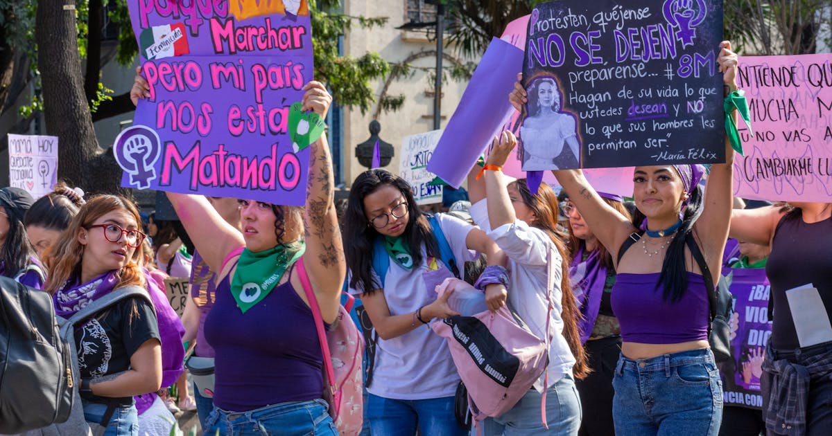 Diversas manifestaciones feministas convocan a la Marcha del 8M en Puebla