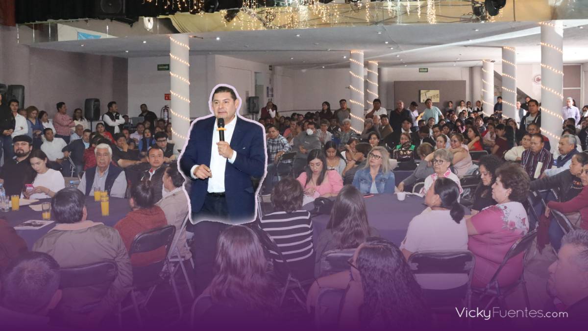 Senador Alejandro Armenta destaca la importancia de la educación y el papel crucial de los maestros en Puebla