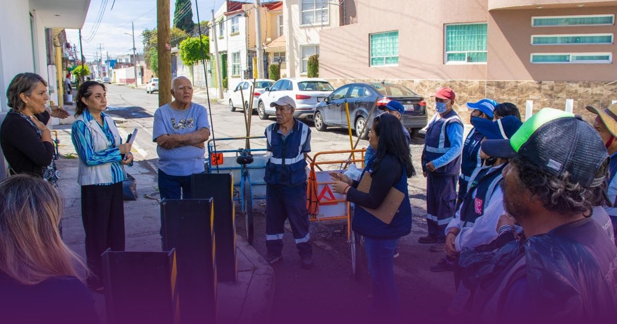 Vinculan a recicladores voluntarios con ciudadanía en la colonia Bugambilias para mejorar el medio ambiente