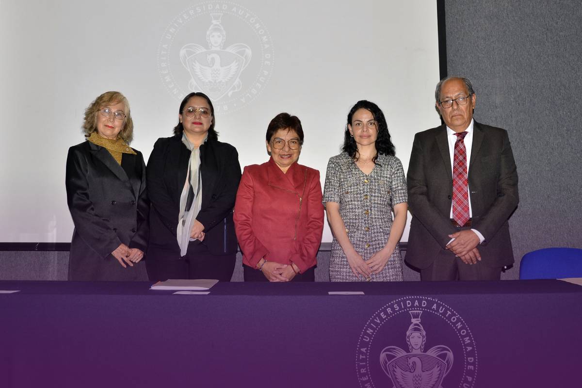 BUAP resalta la excelencia del bachillerato Internacional 5 de Mayo y presenta nueva directora