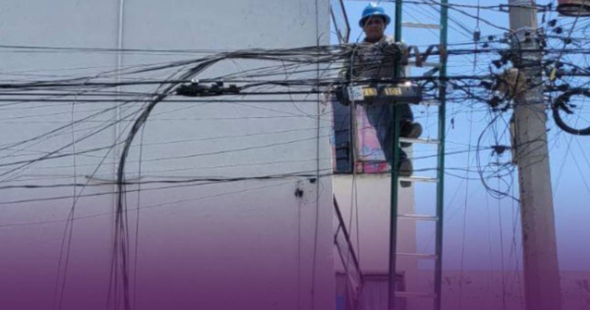 Ayuntamiento de Puebla retira más de 360 mil metros de cableado en desuso