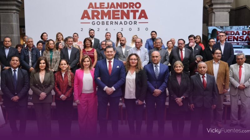 Alejandro Armenta presenta seis nuevos miembros de su gabinete