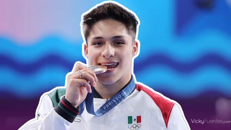 Osmar Olvera asegura la medalla de bronce en trampolín 3m y se convierte en doble medallista en París 2024