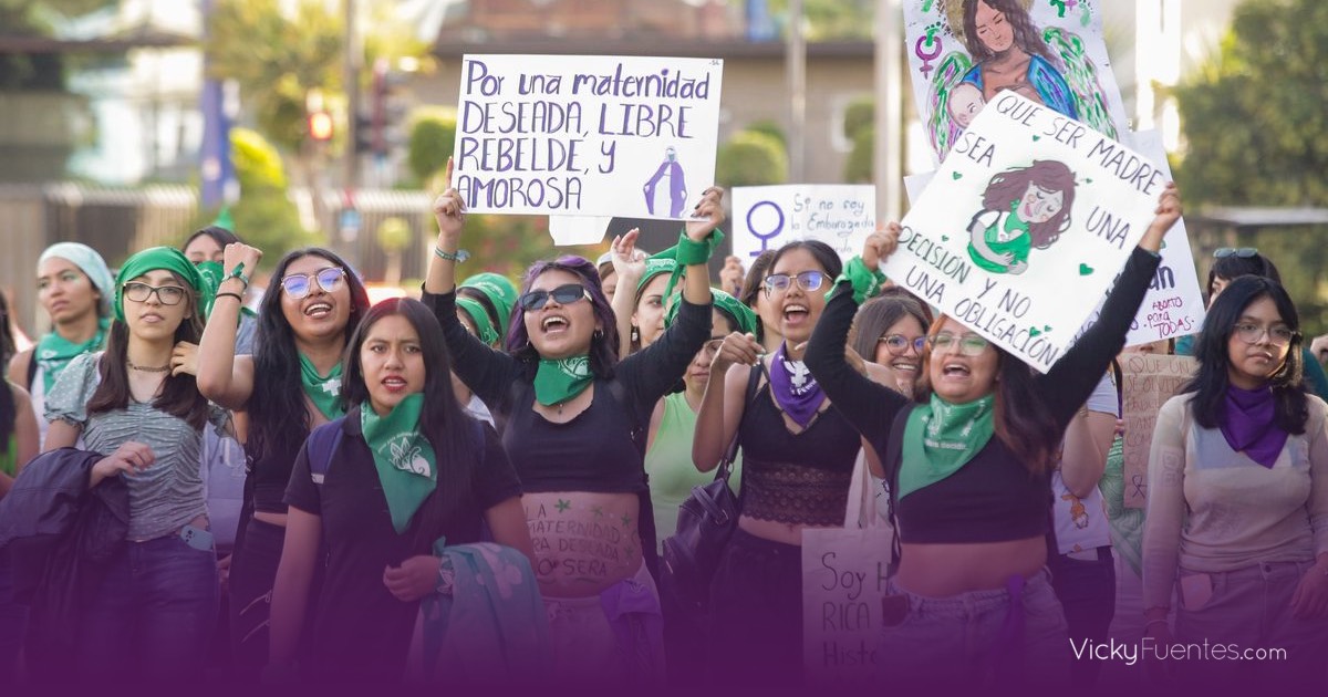 Exigen publicación de decreto para formalizar la despenalización del aborto en Puebla