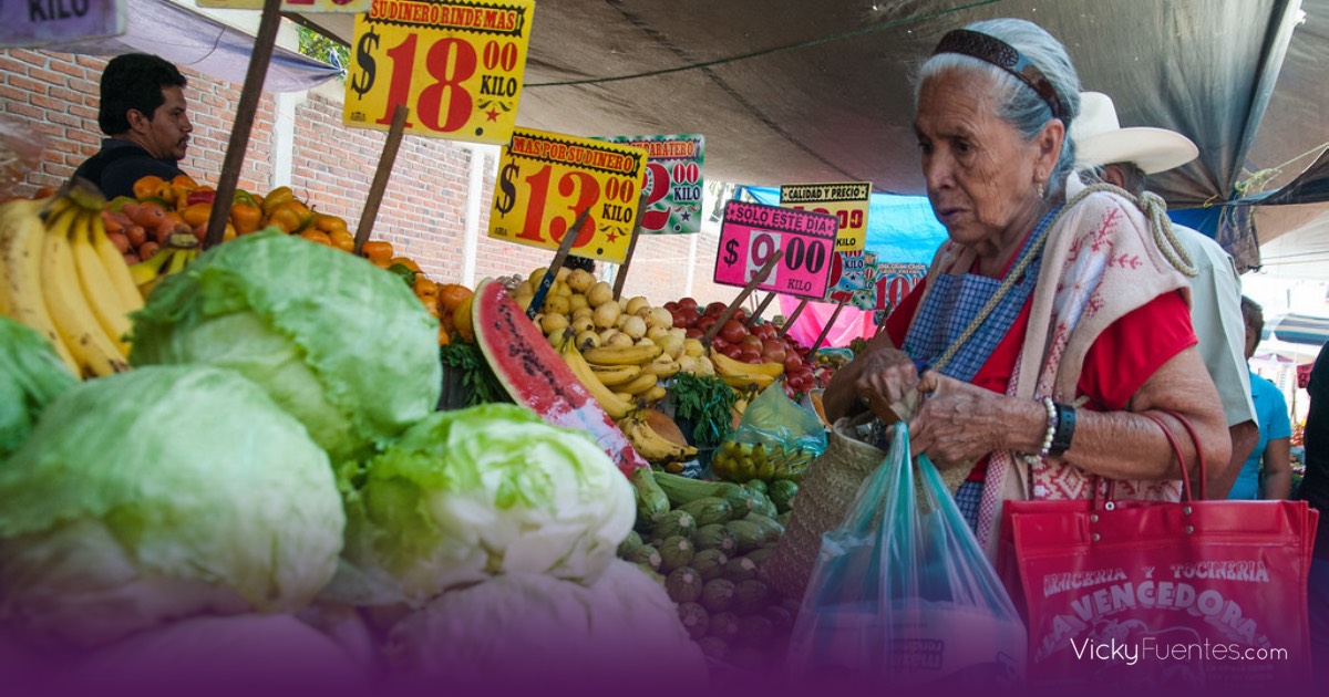 La inflación en México baja a 5.16% en la primera quincena de agosto, sorprendiendo al mercado