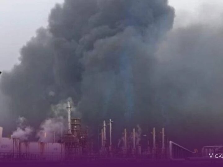 Controlan incendio en refinería de Salina Cruz; reportan afectaciones en playas