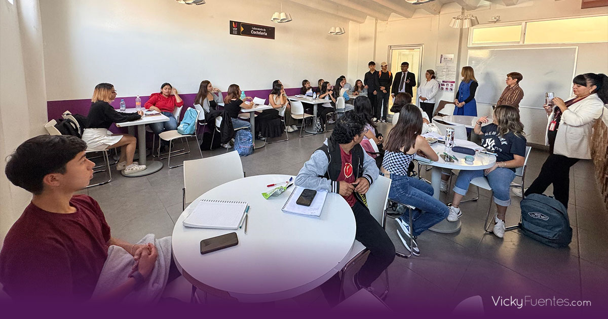 Capacitación en manejo higiénico de alimentos para estudiantes de turismo en Puebla